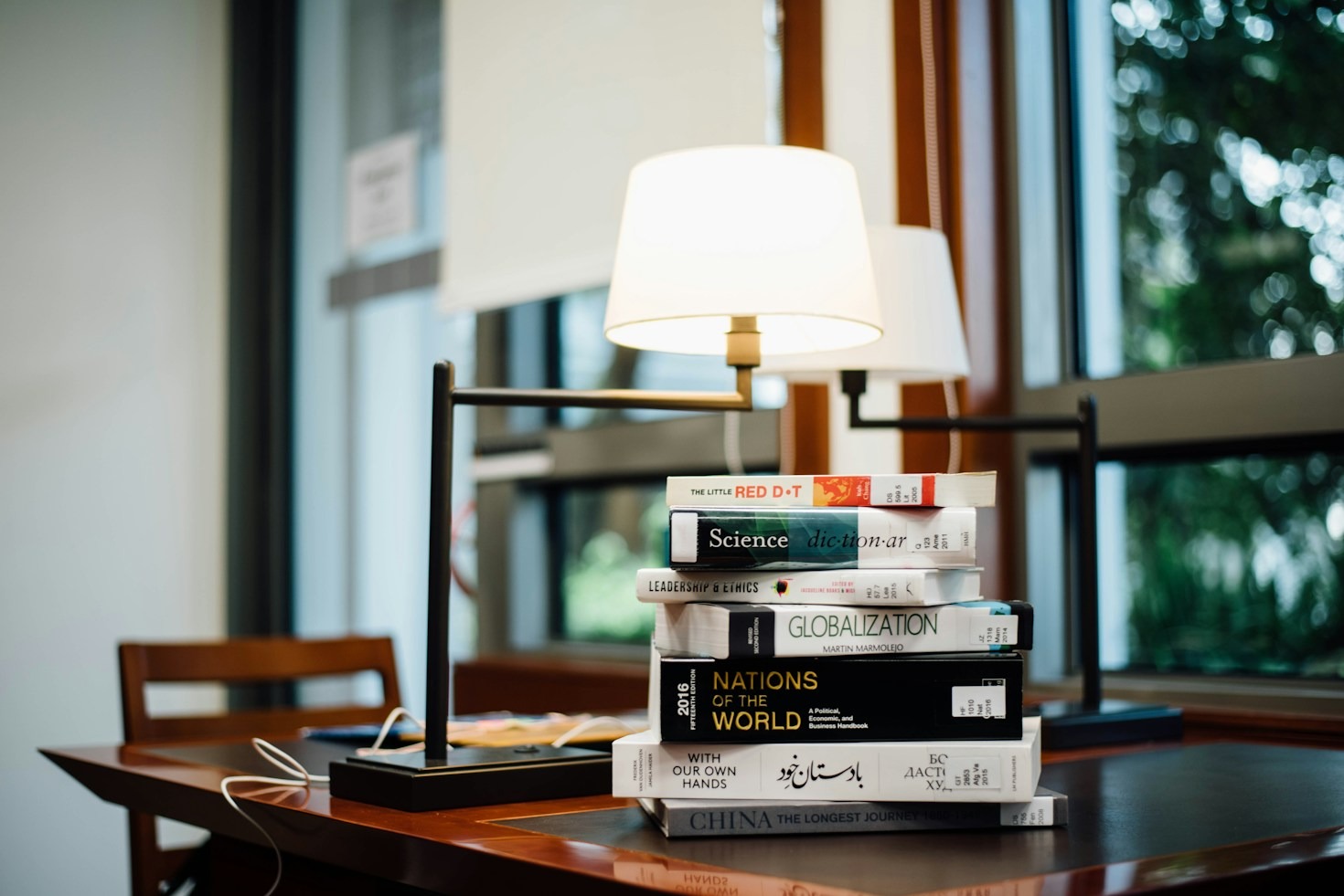 The Art of Writing Suspenseful and Immersive Narratives
